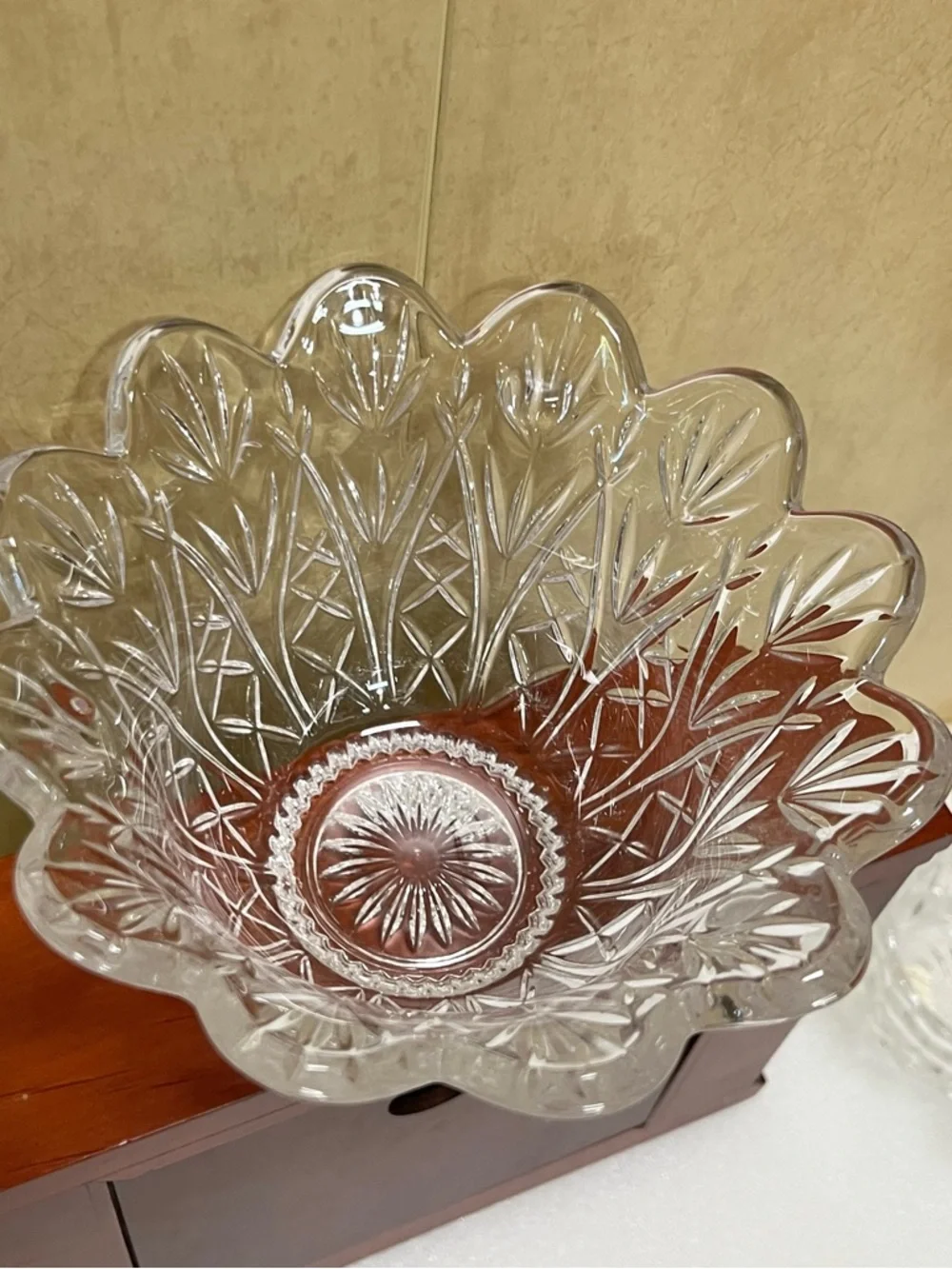 N/A crystal bowl